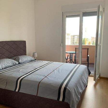 Apartment 45M2 Podgorica Buitenkant foto