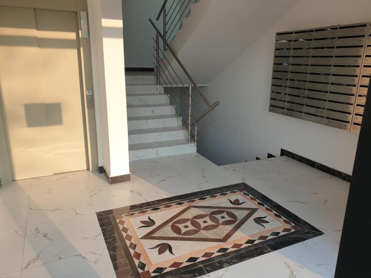 Apartment 45M2 Podgorica Buitenkant foto